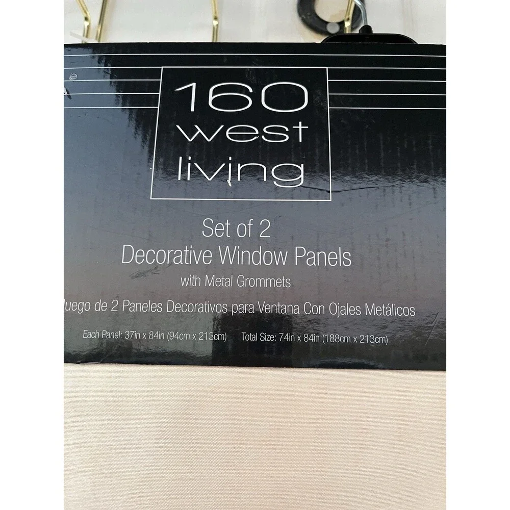 160 West Living apartments set living